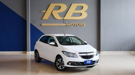 CHEVROLET ONIX 1.4 MPFI LTZ 8V FLEX 4P AUTOMÁTICO CHEVROLET ONIX 1.4 MPFI LTZ 8V FLEX 4P AUTOMÁTICO
